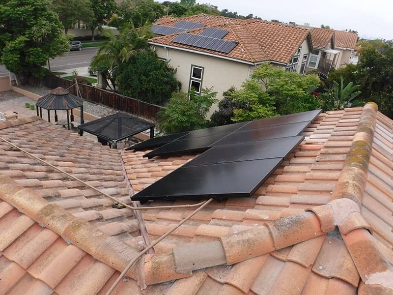 Leslie was able to save over $112,000 with his 7.0 kW solar system generating 12,566 kWh per year on their home in San Diego, California.