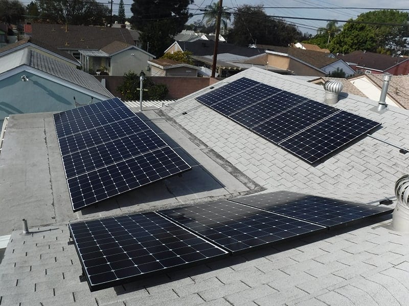 Sully was able to save over $3,000 with their 5.2 kW solar system generating 7,625 kWh per year on their home in Los Angeles, California.