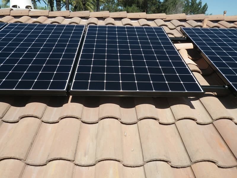 Fabiana was able to save over $72,000 with his 4.8 kW solar system generating 8,152 kWh per year on their home in San Diego, California.