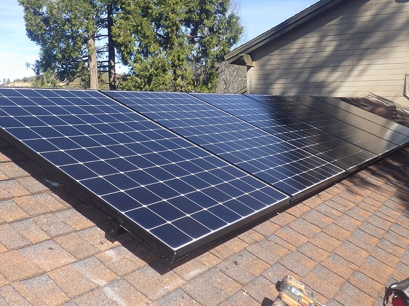 Jerry was able to save over $8,000 with his 2.1 kW solar system generating 2,205 kWh per year on his home in San Diego, California.