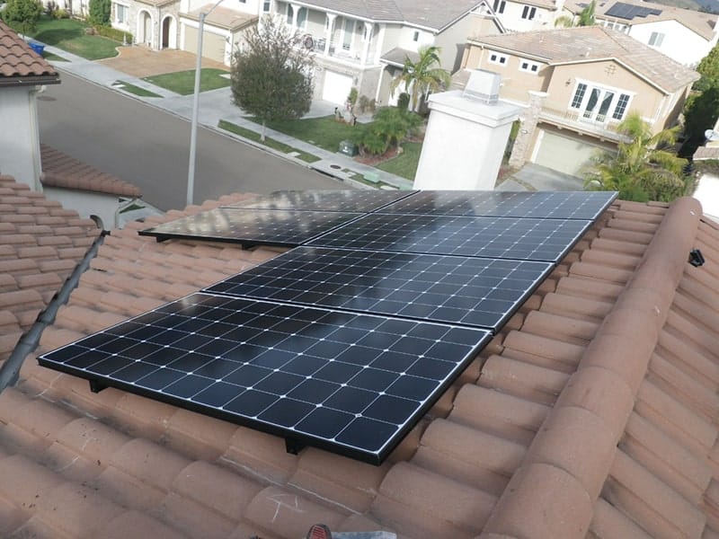 Stephani was able to save over $117,000 with her 6.6 kW solar system generating 11,289 kWh per year on her home in San Diego, California.